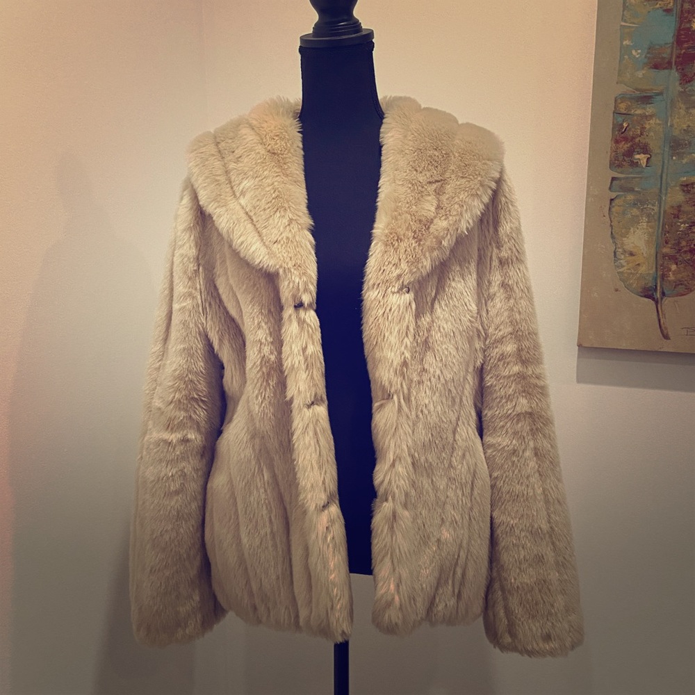 Forever 21 Plush Faux Fur Jacket, Sz Large, Tan